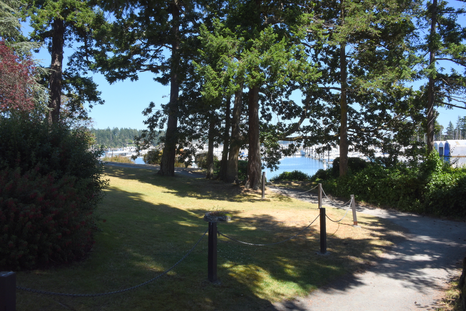 Resthaven Linear Park Curved Pathway 
