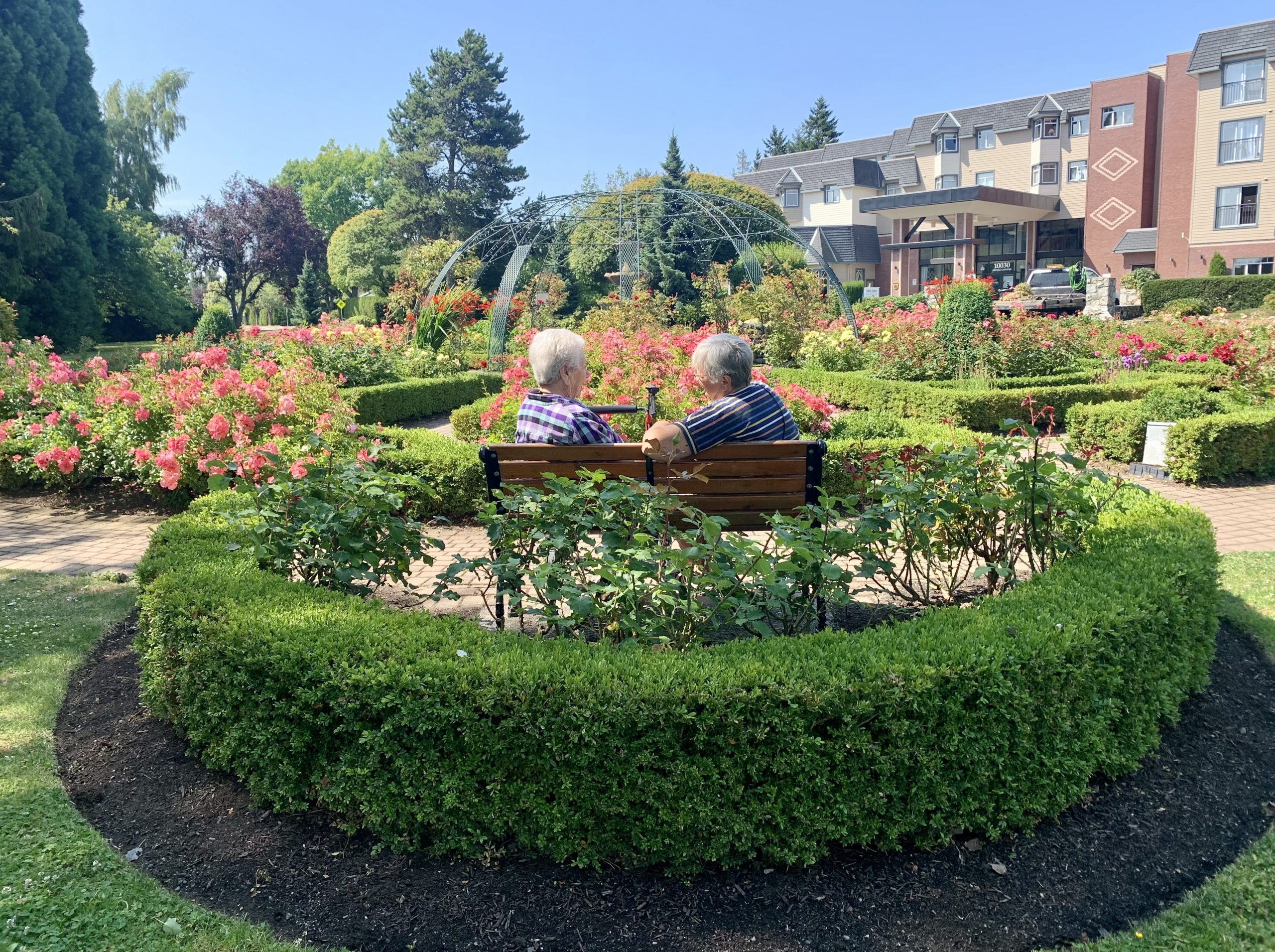  Friends in the Rose Garden 