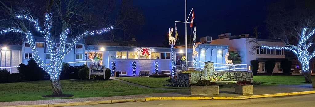 Sidney Town Hall with Holiday Lights