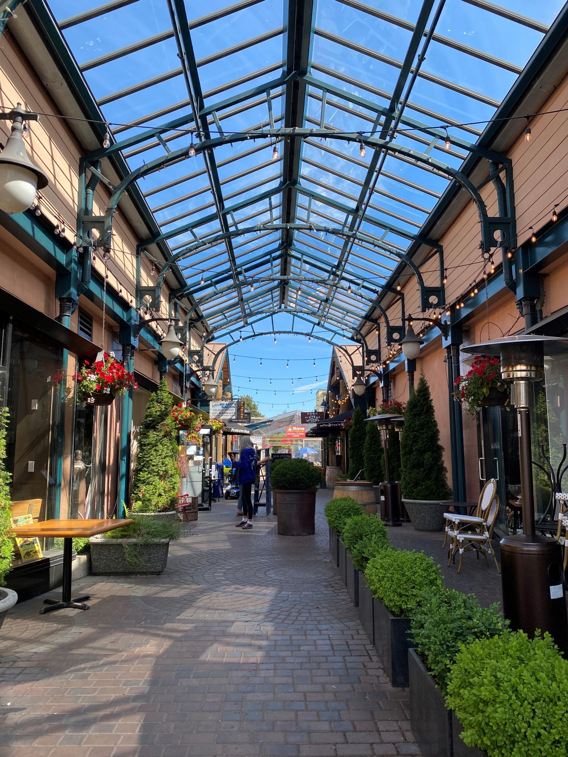 Garden Court off Beacon Ave