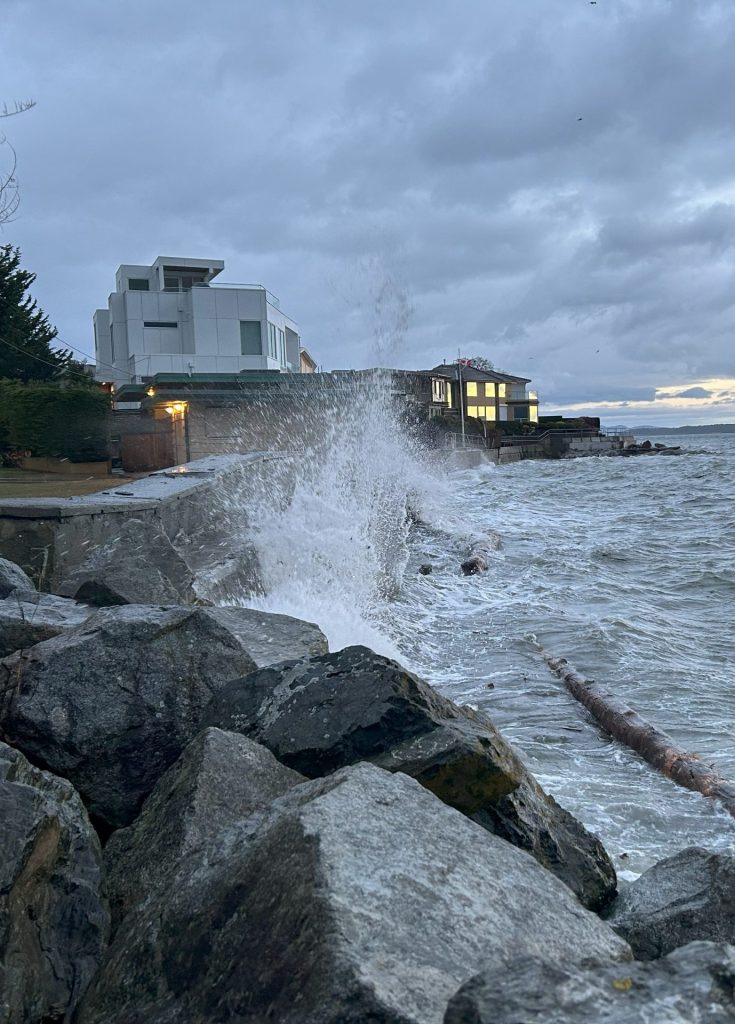 Waves crashing against rocks